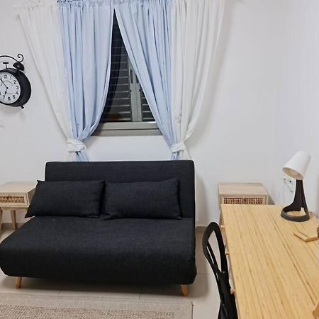 מרחק נגיעה בתקווה Daire Petach Tikva Dış mekan fotoğraf