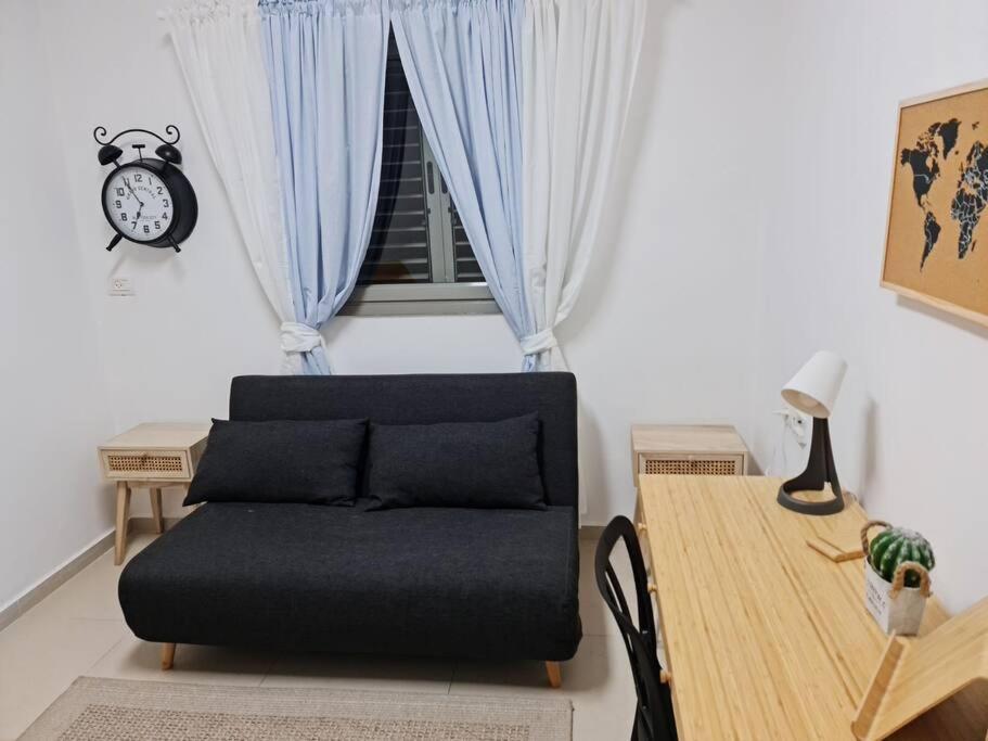 מרחק נגיעה בתקווה Daire Petach Tikva Dış mekan fotoğraf