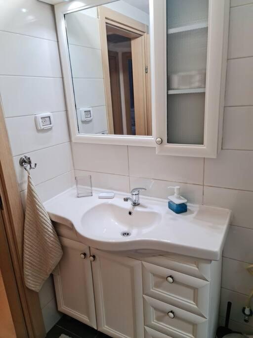 מרחק נגיעה בתקווה Daire Petach Tikva Dış mekan fotoğraf
